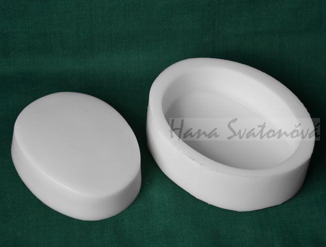 Oval základní s lesklým povrchem 8,5x5,5x1,4cm