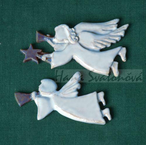 Relief 2 Andělíčci s trumpetou letící - vel.  6cm