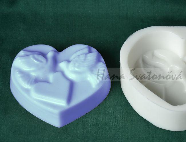 Srdce holubice 8,5x7,5cm