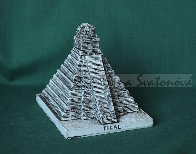 Pyramida Tikal Guatemala - výška 9cm
