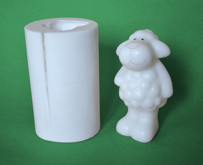 Ovečka vysoká - výška  12,5cm