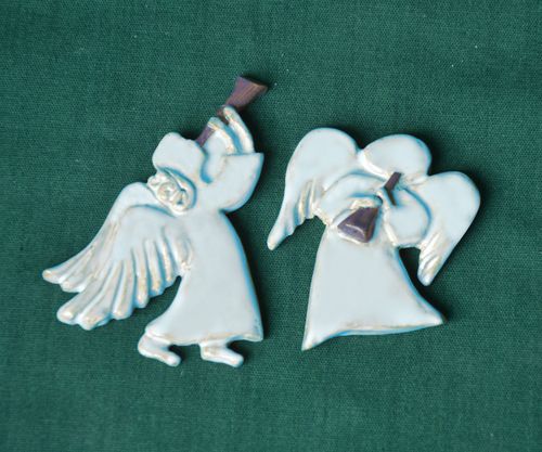 Relief 2 Andělíčci s trumpetou stojící - vel.  6 a 4cm