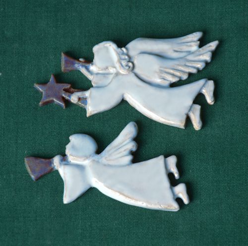 Relief 2 Andělíčci s trumpetou letící - vel.  6cm