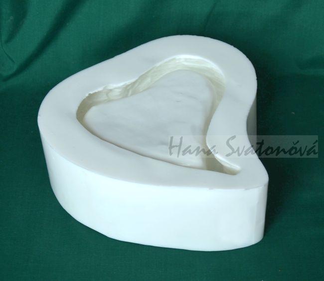 Miska srdce Křídlo, velikost 19x19x5,5 (8)cm